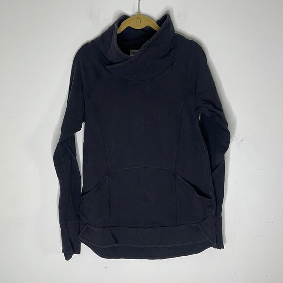 ATHLETA Black Pullover Long Sleeve Hoodless Sweatshirt Top Size Medium - Picture 1 of 8